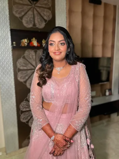A full view of the engagement look, which is both glamorous and elegantly understated.
