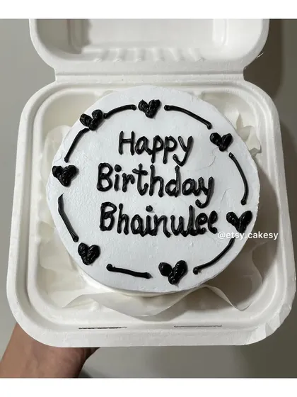 A sweet birthday bento cake for a loved one.