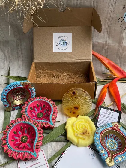 My sustainable Diwali hamper is a perfect example of conscious gifting. This box features my best-selling handmade soaps alongside beautiful, hand-painted diyas sourced from a local NGO. It's a gift that truly gives back to the community.