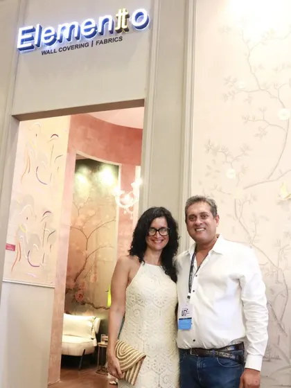 A pleasure to have our guest explore the showcase at our booth for India Design Mumbai. Pictured here in front of our brand signage and a beautiful Chinoiserie wallpaper.