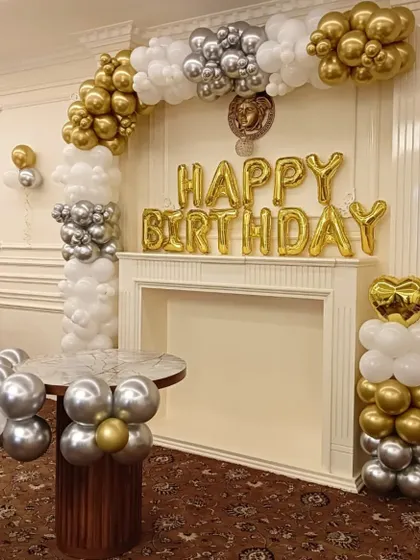 Another angle of the elegant living room birthday decoration.
