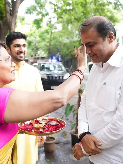 A traditional welcome with a tilak for Dr. Pankaj Bhoyar ji upon his arrival at our campus.