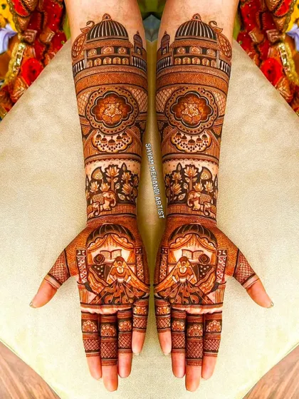 A classic full bridal design with symmetrical patterns, featuring a bride figure on each palm.