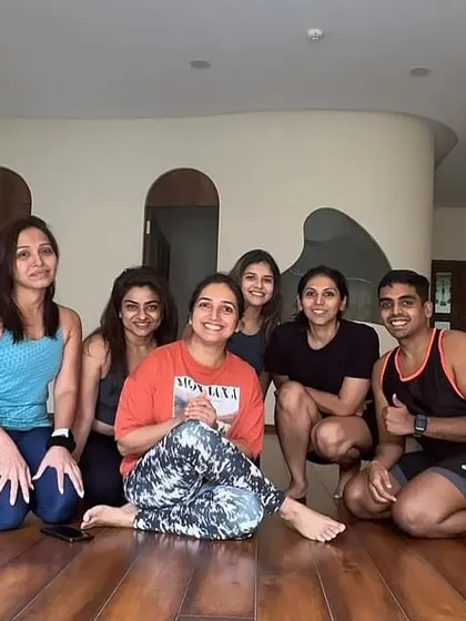 What a perfect start to the weekend. A happy group photo after a workshop, feeling grounded, energized, and ready for whatever comes next.