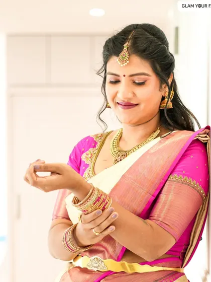 Keeping it super subtle, soft, and skin-like for this client's special day. This look is perfect for a South Indian wedding ceremony, where elegance and tradition meet.