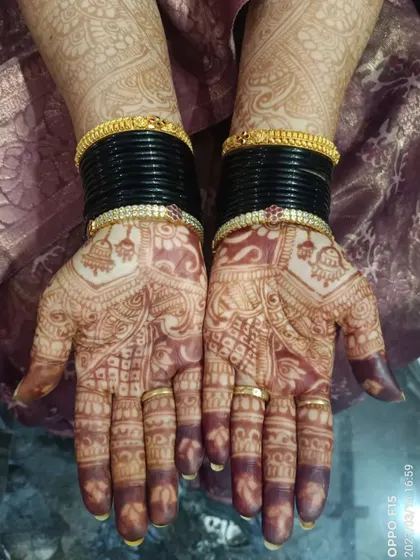 A duplicate image showcasing the rich, beautiful stain of the bridal mehendi.