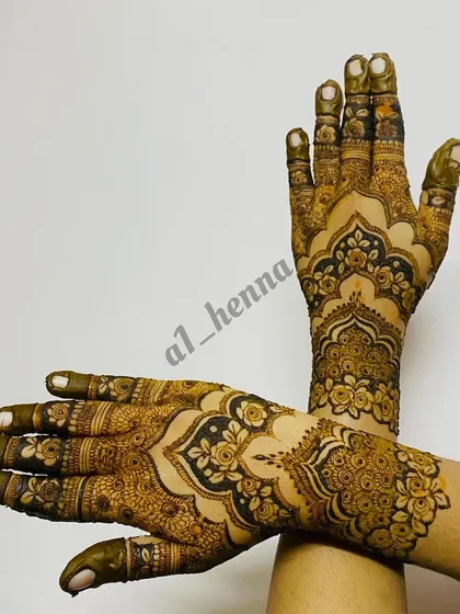 A beautiful design featuring floral motifs and scalloped edges.