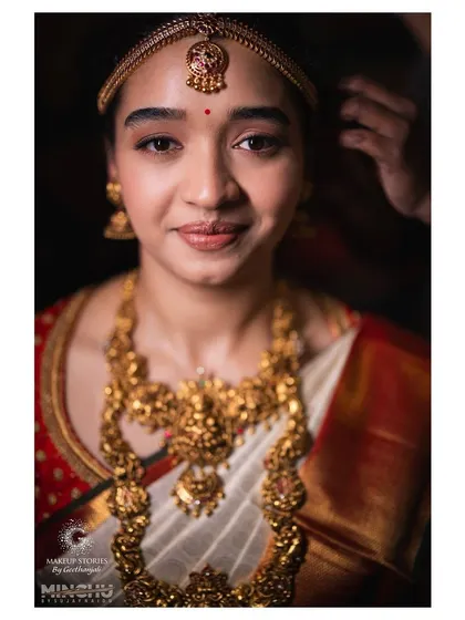 Keeping it real for Priyanka on her wedding day. This close-up shows her natural skin texture shining through. We used a clean base and subtle definition for a truly authentic and timeless bridal look.