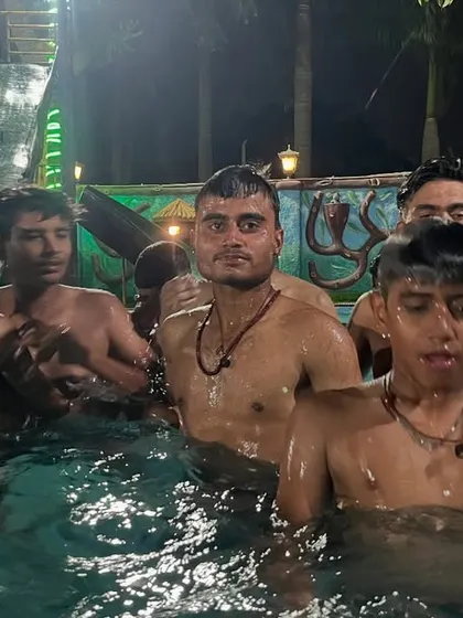 More fun moments from the team's pool session. These experiences create lasting friendships among the players.