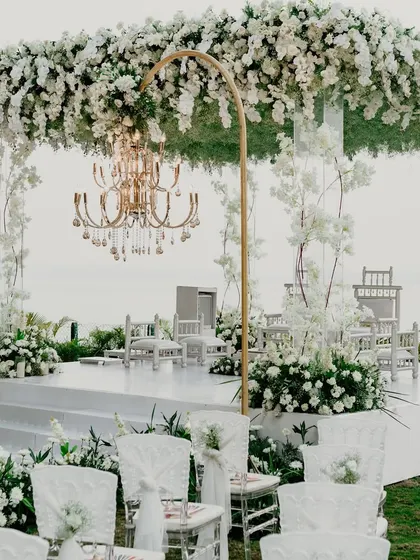 The guest seating area for the all-white Goa wedding, showing how the elegant theme was carried through every element.