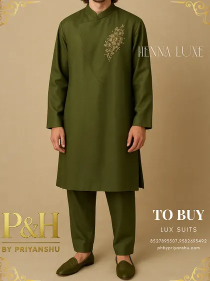 Another angle of the oversized kurta, demonstrating its clean lines and minimalist appeal.