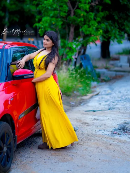 A different angle from our car shoot, this time using the natural surroundings to add a rustic feel to a modern, colorful portrait.