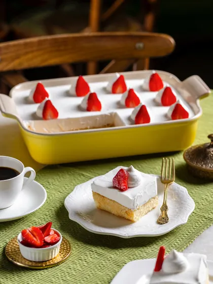 A Tres Leches cake for The Big Chill Cafe UAE, shown as a whole tray and a single slice. This helps customers visualize both individual portions and larger orders.
