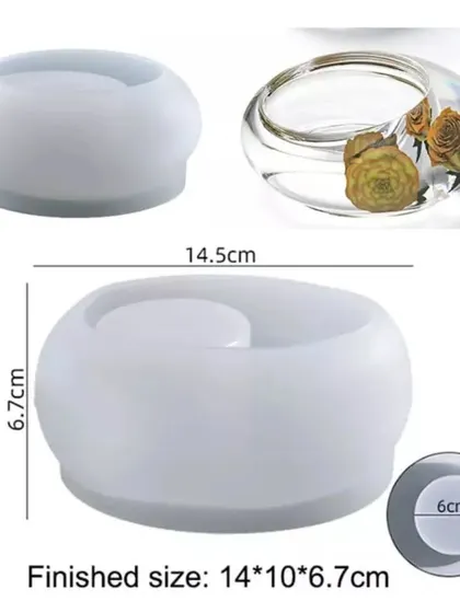 This round T-light holder mould is perfect for creating resin or concrete holders for your tea lights. The finished piece has a smooth, modern aesthetic.