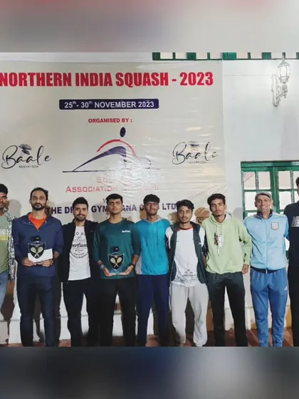 The winners and finalists group at the Northern India Squash 2023 event.