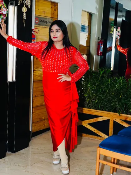 Game on! Another powerful look in red, ready for 2025. I believe in looking and feeling my best on stage.