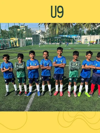 The U-9 squad, looking sharp and ready to play their best football.
