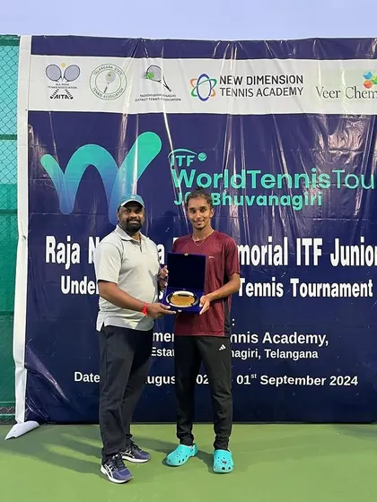 Our player Sehaj receiving his trophy at the ITF Juniors tournament in Bhuvanagiri. Each tournament is a building block for a successful professional career.