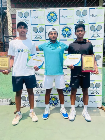 The winner and finalist of the AITA U-18 CS7 Singles, with our player Hari taking the top spot.
