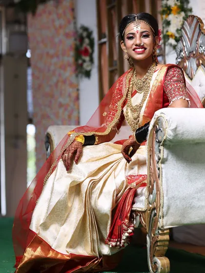 My bride Varsha, waiting for her wedding to begin. The complete look, from the hair to the pre-pleated saree, is ready for her big moment.