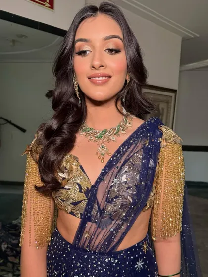 A close-up of this starry night look. The sparkling eyes twinkle like diamonds, and the skin glows like stardust. This is pure magic for a reception or cocktail party.