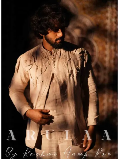 This outfit is all about texture and subtlety. I used linen fabric and created 3D appliqué details in the same material to craft a unique, tonal design for actor Amogh.