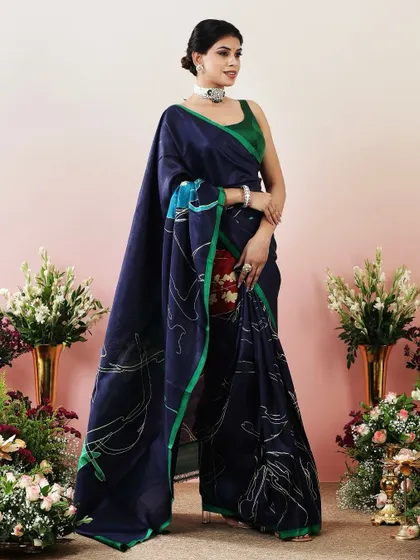 Another full view of this elegant and modern printed saree.