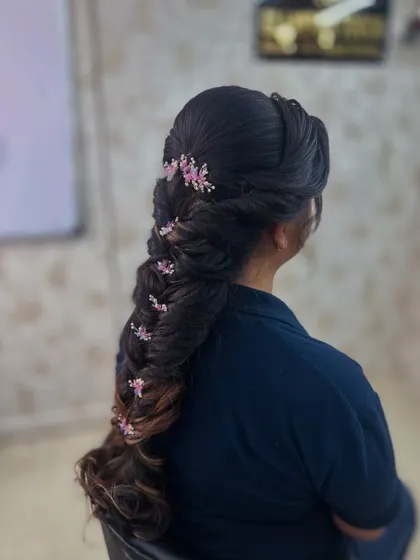 Another angle of the floral mermaid braid.