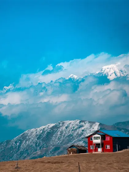 The unique tea house experience. Along the Sandakphu route, we stay in charming and colorful tea houses like this one, offering a warm bed and a glimpse into local life.