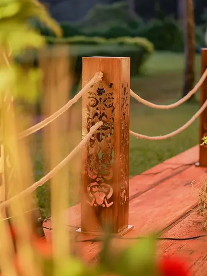 A duplicate of image 222, showing the custom-carved wooden stanchions.