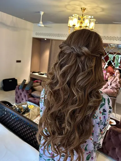 A simple twist can create such a romantic half-up hairstyle. With the added length and volume from my extensions, this look goes from simple to simply stunning.
