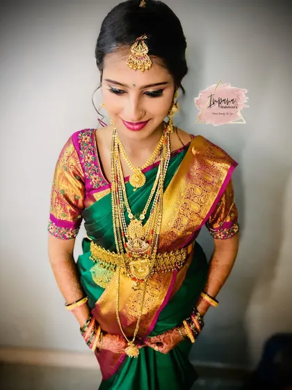 A beautiful mom-to-be at her baby shower ceremony. I created a traditional look with glowing makeup to celebrate this special milestone.