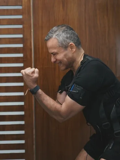 This is the look of determination. During an EMS workout, you are actively contracting your muscles along with the suit's impulses. This dual effort is what builds strength and tones your body so efficiently.