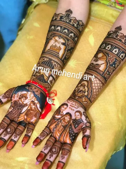 A beautiful design that combines family portraits with a special message dedicated to the bride's father, making it an emotional and personal piece of art.