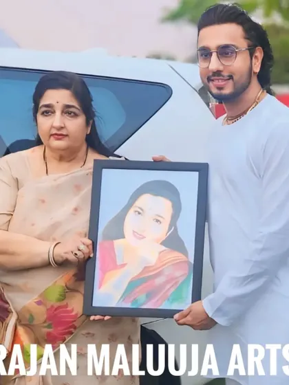 A cherished moment presenting a custom portrait to the legendary devotional singer, Anuradha Paudwal ji, during her visit to Jaipur.