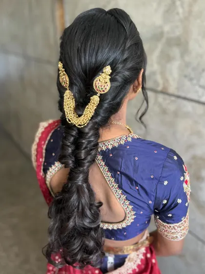 A final look at this beautiful modern braid, a versatile style for any bridal trousseau.