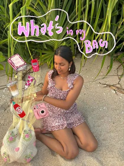 What's in my bag? A fun illustration showing all my essentials floating out of my bag at the beach.