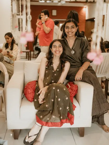 Dal Makhani Aesthetic. We love the understated, comforting, and deeply Indian nature of brown. Here we are, in our element, at Nandini's at-home mehendi.