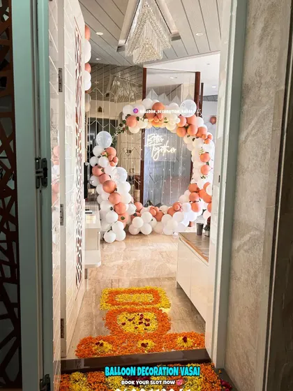 We create a complete experience, starting from the entrance. A beautiful marigold floor decoration welcomes guests and leads them to the main event space.