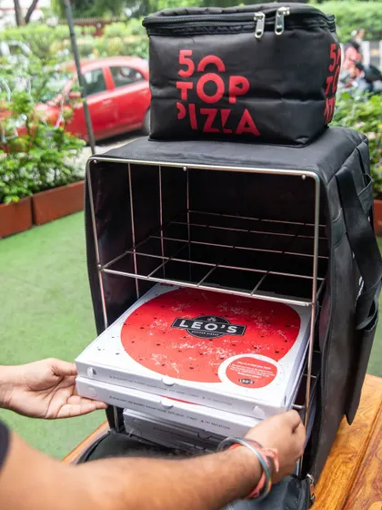 Getting that Leo's craving? We've got you. Our custom insulated bags ensure your pizza arrives hot, fresh, and ready to devour, right at your doorstep.