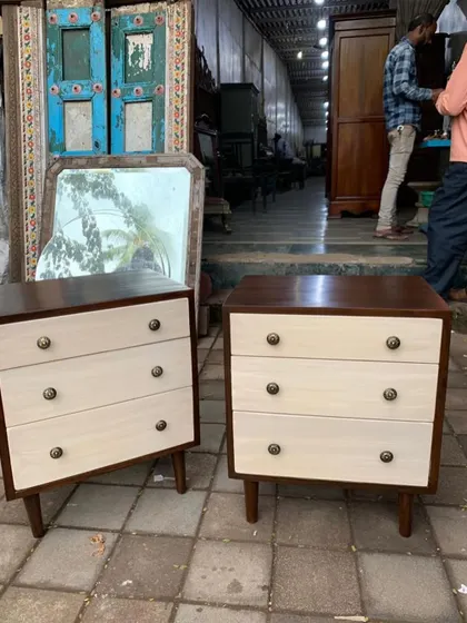 A slightly different perspective of the nightstands in my workshop.