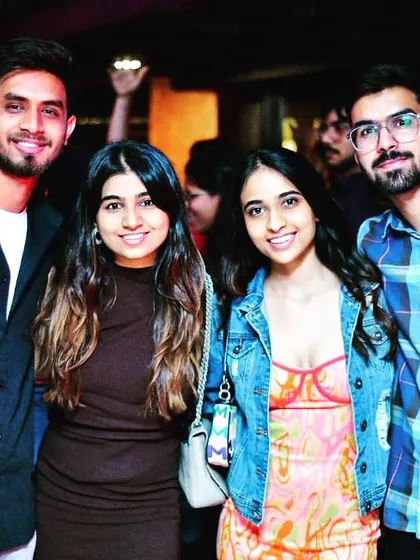 Capturing the fun moments between friends on the dance floor.