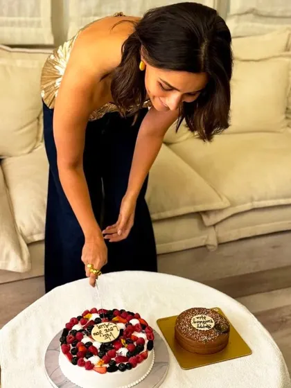 It was an absolute joy to bake for Alia Bhatt's birthday celebration. Here she is, about to enjoy my Milk Soaked White Chocolate Mousse Cake with Fresh Berries. Creating sweet moments for special occasions is what I love most.