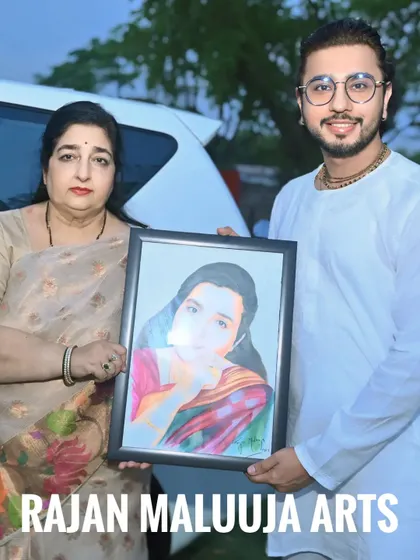 Another photo with Anuradha Paudwal ji and the painting I created for her. Her contribution to spiritual music has been an inspiration to millions, including myself.
