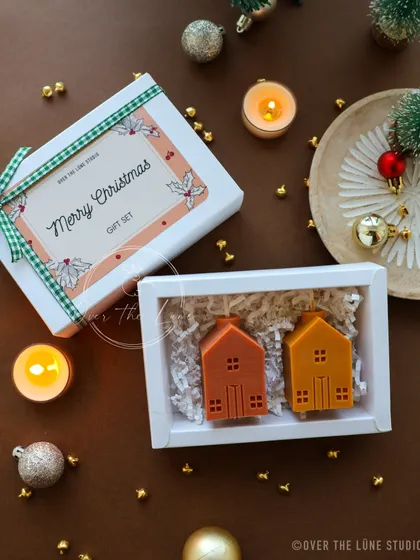 This sweet little Christmas gift set includes two of my minimalist house candles, perfect for a cozy, modern holiday decor style.