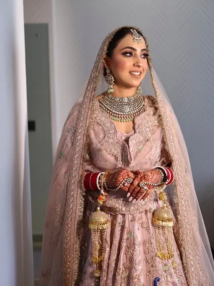 This gallery is dedicated to the final result: the beautiful, dark stain. All these photos are taken after the henna paste has been removed, showing the true color you can expect from my natural henna.