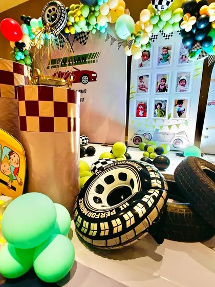 An identical shot of the detailed car-themed props.