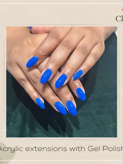 Beautiful Monday blues. These vibrant blue acrylic extensions are the perfect way to make a bold and beautiful statement.
