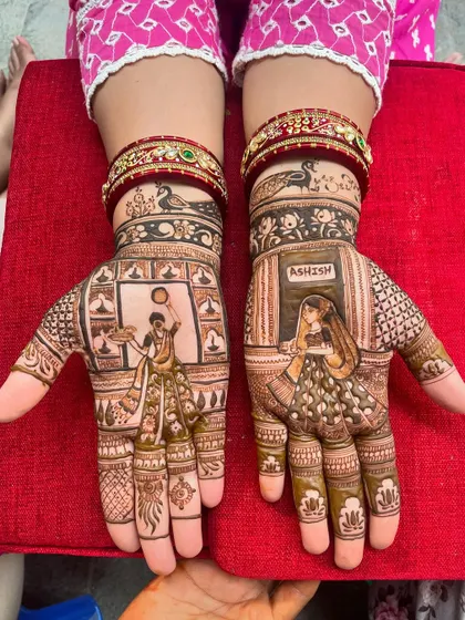 Your story, told through mehndi. This personalized Karva Chauth design features a classic scene of the wife viewing the moon, with the husband's name artfully hidden. I love creating these unique, narrative-driven pieces for your special festivals.