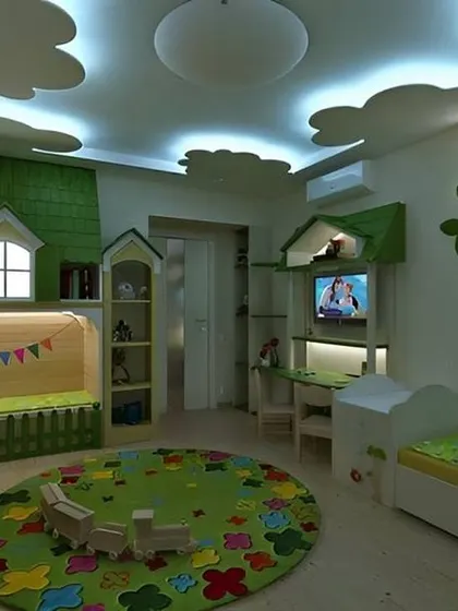 Another view of the nature-themed room, showing the house-shaped bunk bed and study area. This design cleverly combines sleep, study, and play zones.